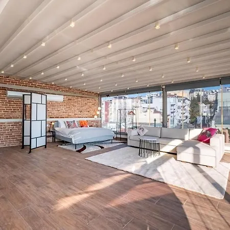 Unique Terrace Rooftop *
