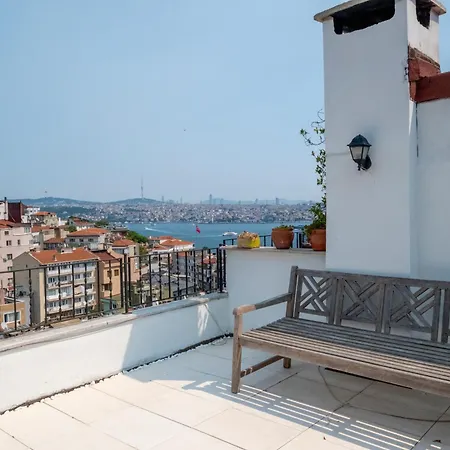 Unique Terrace Rooftop * İstanbul